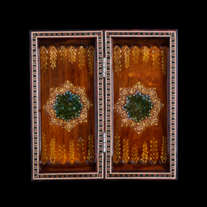 Geleneksel İran Motifleriyle El Yapımı Ahşap Tavla – 30x30 cm